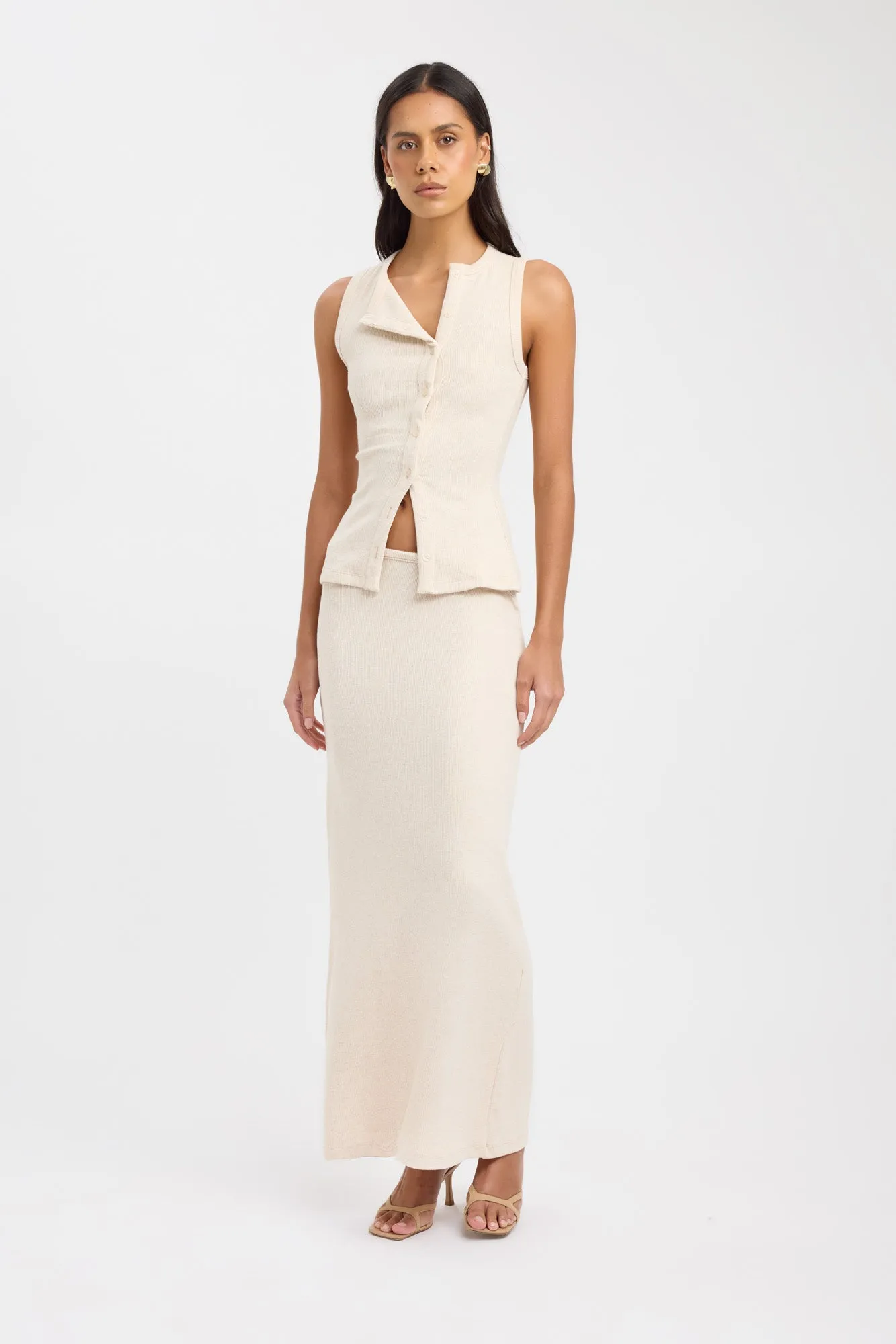 Bec Button Tank