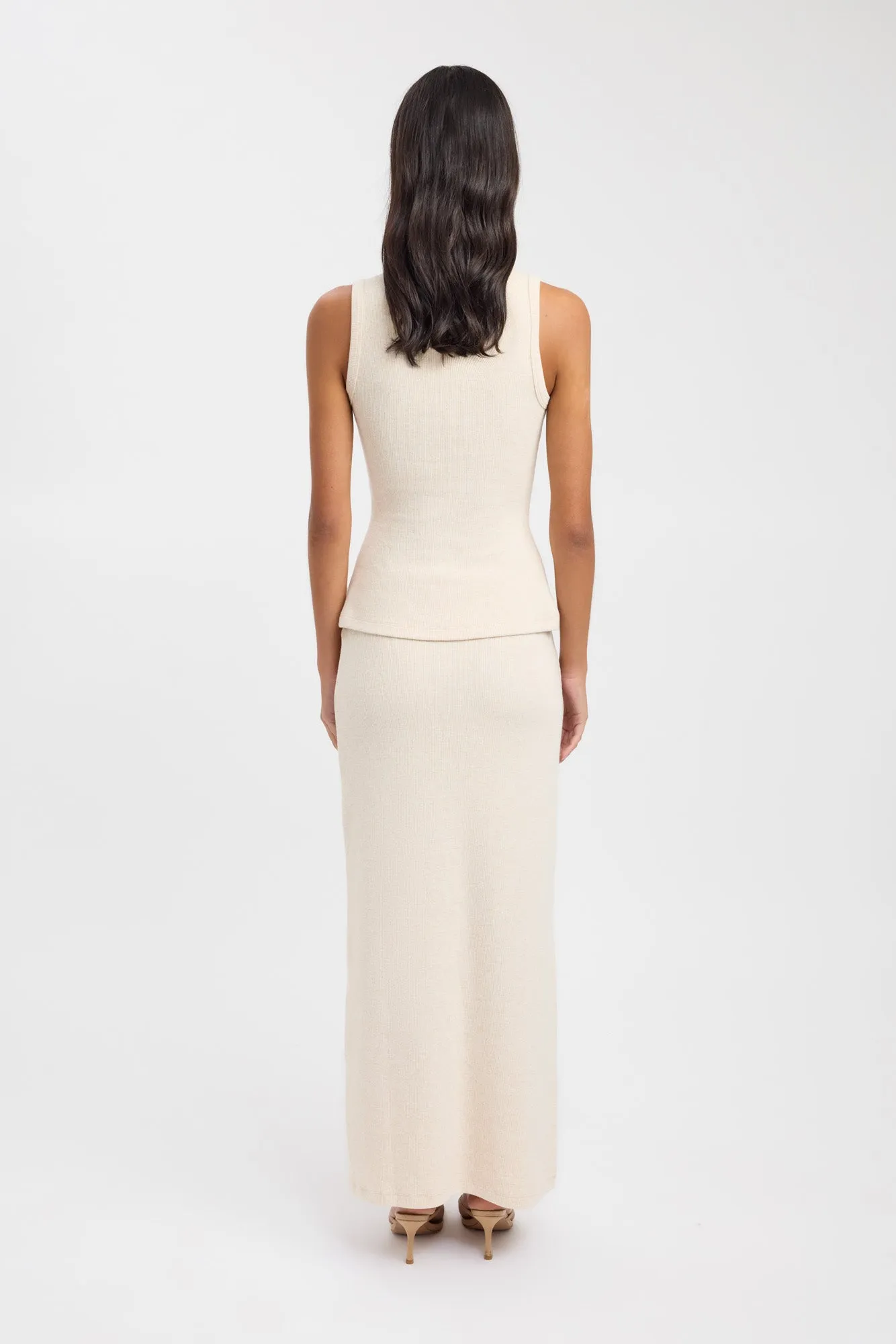 Bec Button Tank