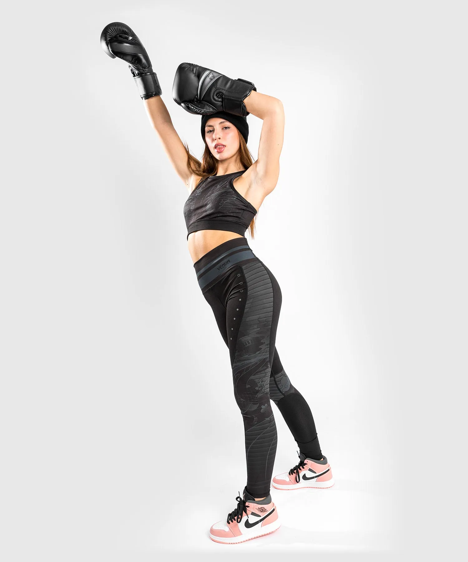 Venum YKZ21 Sport Bra – Black/Black